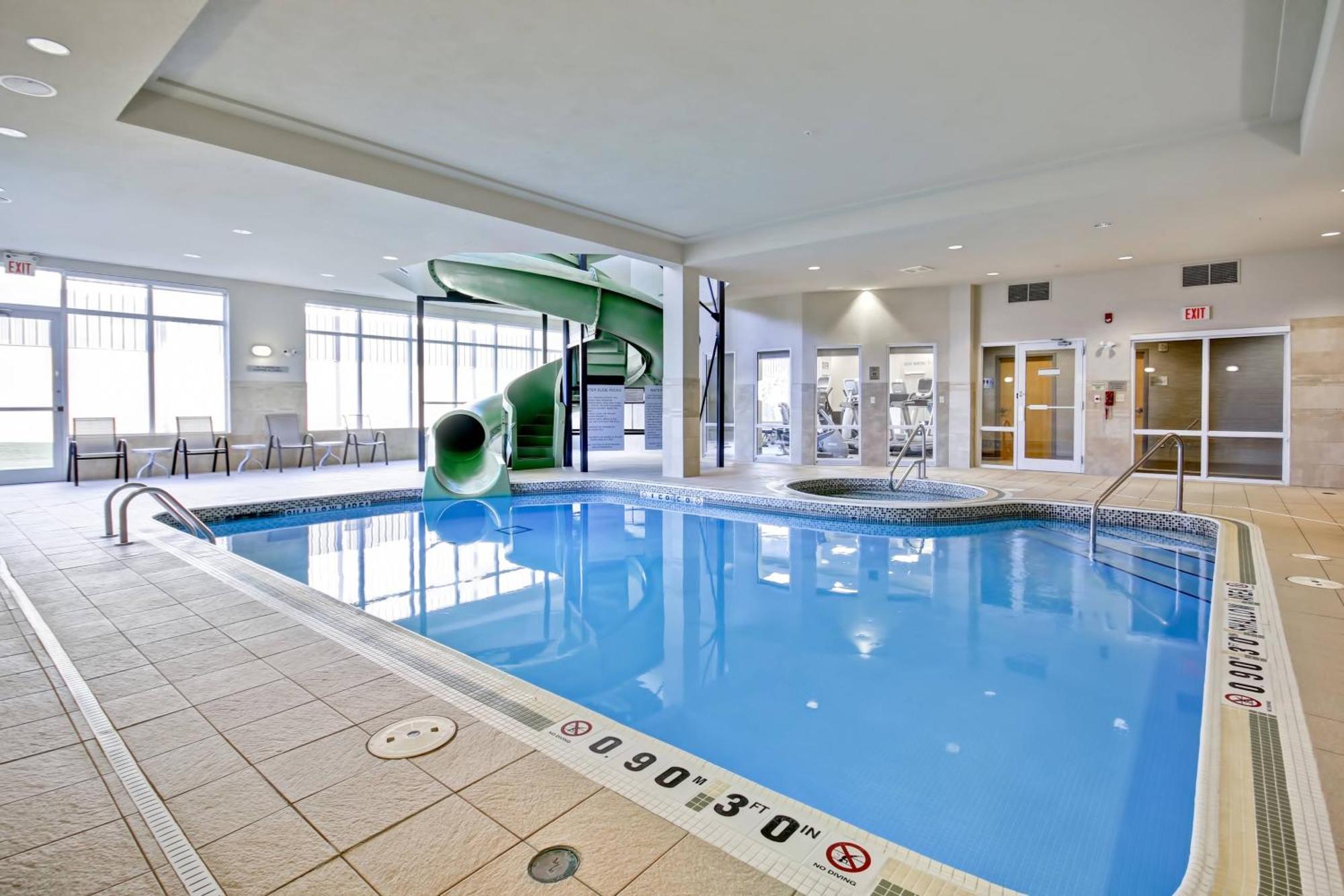 Fairfield Inn & Suites By Marriott גואלף מראה חיצוני תמונה
