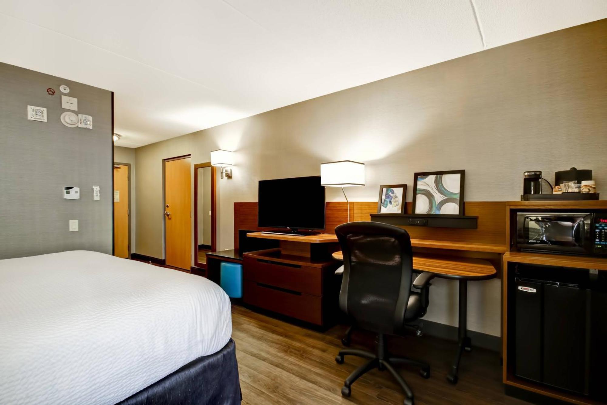 Fairfield Inn & Suites By Marriott גואלף מראה חיצוני תמונה