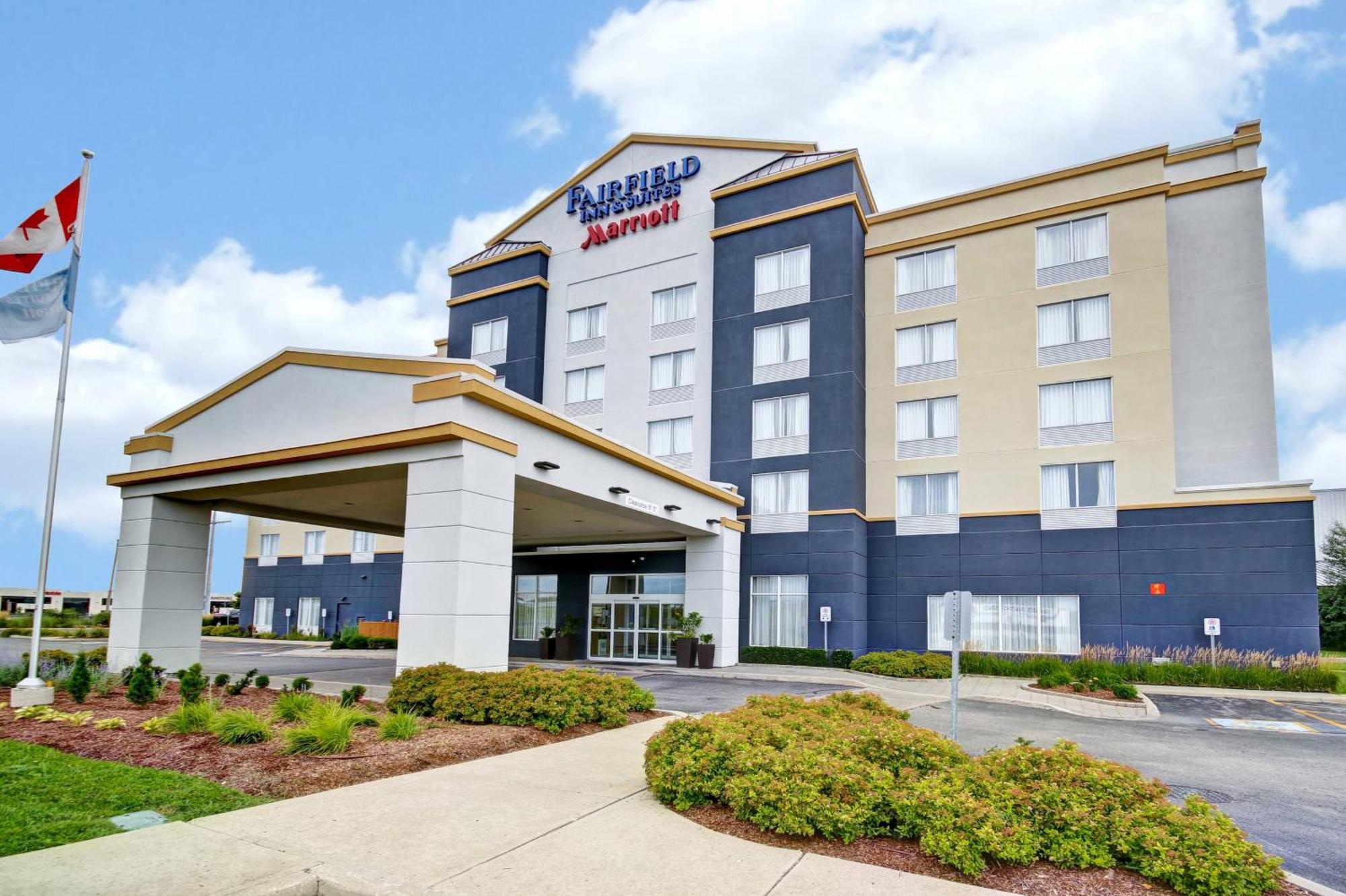 Fairfield Inn & Suites By Marriott גואלף מראה חיצוני תמונה