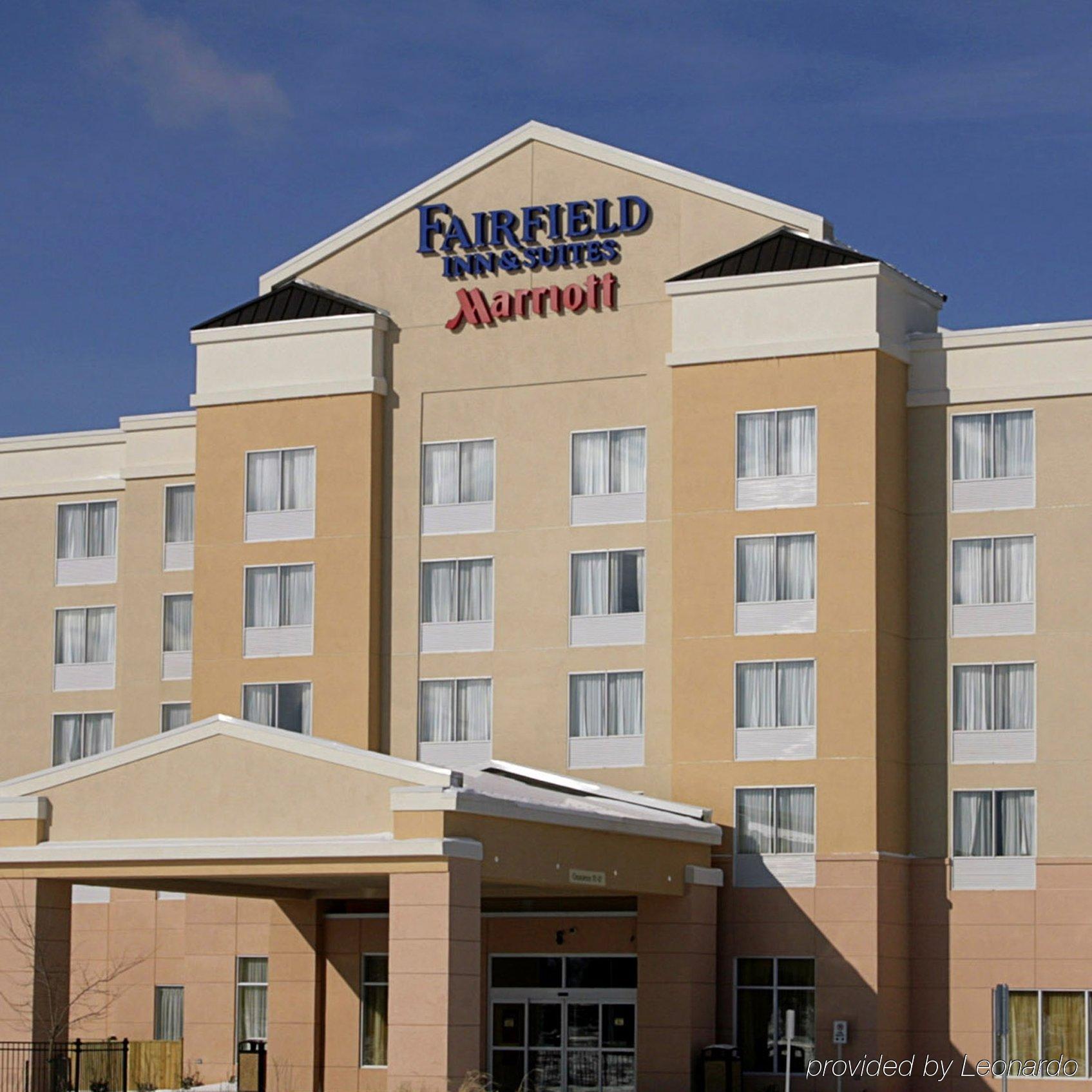 Fairfield Inn & Suites By Marriott גואלף מראה חיצוני תמונה