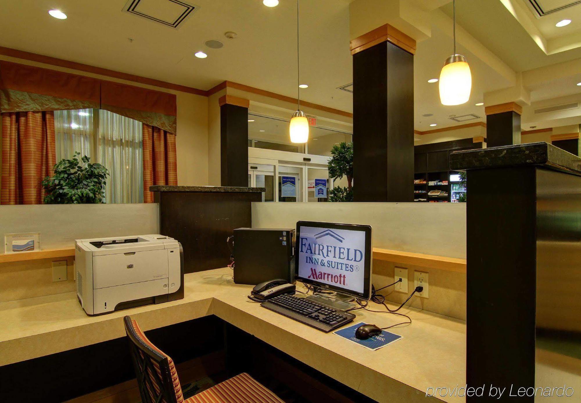 Fairfield Inn & Suites By Marriott גואלף מראה חיצוני תמונה