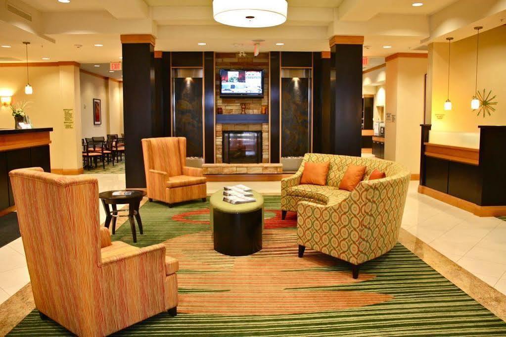 Fairfield Inn & Suites By Marriott גואלף מראה חיצוני תמונה