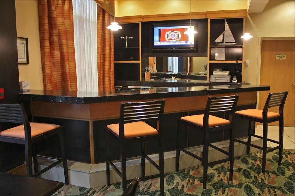 Fairfield Inn & Suites By Marriott גואלף מראה חיצוני תמונה