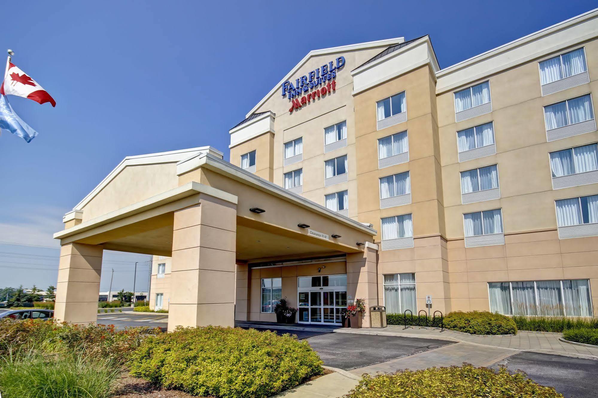 Fairfield Inn & Suites By Marriott גואלף מראה חיצוני תמונה